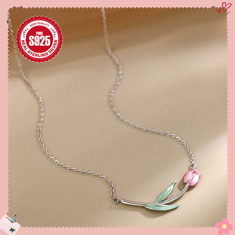 Elegant Silver Necklace
